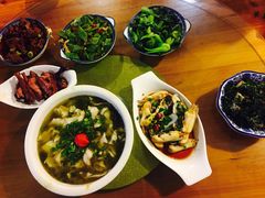 -郭巨人农家食堂(南部商务区店)