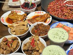 -萍姐火锅·公路夜市(武汉首店)