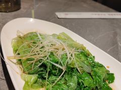 油淋罗马生菜-1937青岛老味道·海肠捞饭·青岛菜(大鲍岛栈桥店)