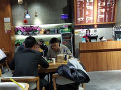 大堂-香满园春饼·家常菜(东大桥店)