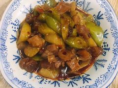 莴苣烧牛筋-大隐隐于市私房菜(保和小区店)