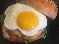 -HIGH FIVE哈福手工汉堡(桂林路店)