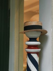 -IMUSE BARBER SHOP