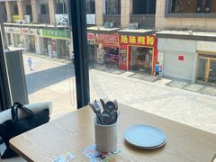 -必胜客(WOW象山涌金广场店)