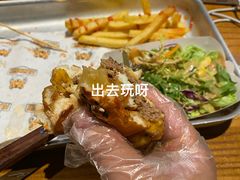 -HUZI虎滋精酿餐吧(京西大悦城店)