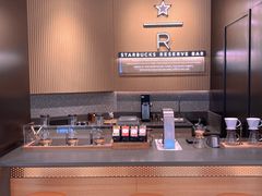 -星巴克臻选(上海合生汇1F店)