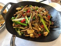 干锅茶树菇-津悦·正阳春烤鸭(红旗南路店)
