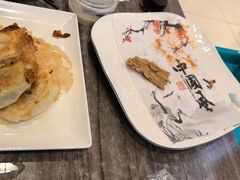 -今鲜源酒店·海鲜锅贴青岛菜(新湛路店)