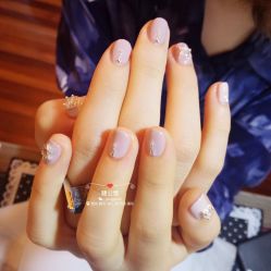 -睫乐园•睫公馆•美睫美甲沙龙