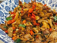 白辣椒炒鸡胗-新新湘菜馆(新中街二条店)