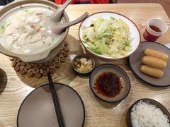 -叁煨蹄花·下饭盐帮菜(人民广场店)