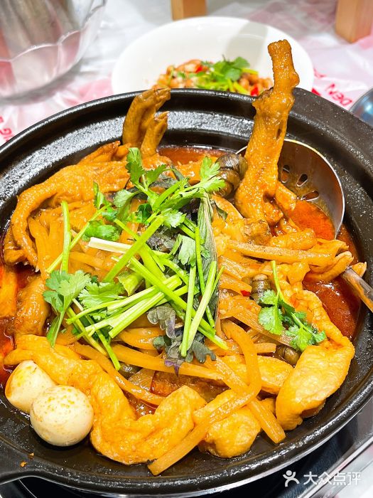 金多鱼大排档·烤鱼·烧烤·宵夜(江南水都店)螺蛳鸭掌煲图片