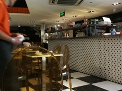 -新大咀港式茶餐厅(宝山万达店)