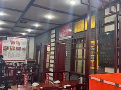 -湖南人家湘菜馆(镇江路店)