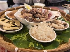 -菌林天下·野生菌汤锅