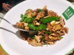 -费大厨辣椒炒肉(万家丽一店)