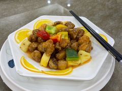 -东豪园林海鲜酒家(南港路辅路店)