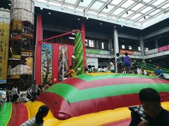 -蒙特利亲子乐园