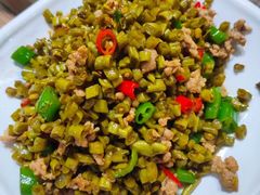 -三湘四水正宗湘菜(君峰路店)