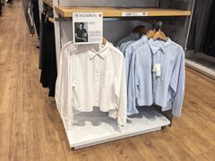 -优衣库(上海颛桥万达广场店)