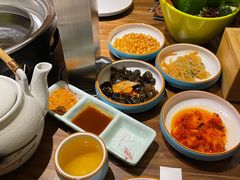 -明洞阿姨·韩式酱蟹烤肉·创意料理(三元桥店)