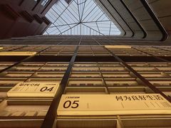 -上海虹桥中心爱琴海亚朵S酒店