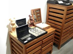-目艮眼镜SHOWROOM(品牌集合店)