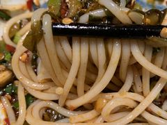酸辣椒铜锅米线-都氏二当家(九方店)