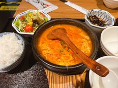 牛小排汤定食-炼火烤肉店