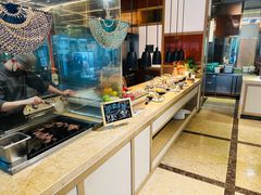 -大中华希尔顿酒店-念自助餐·嗨啤·小龙虾