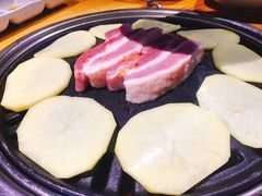 -唯成•韩国炭火烤肉 유성고기