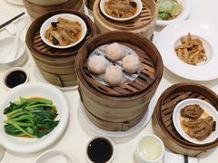 -万龙洲海鲜(大兴绿地缤纷城店)