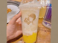 -喜茶(杭州滨江宝龙店)