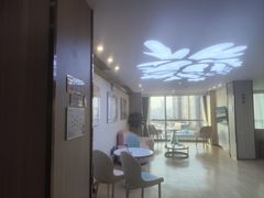 -雪梅月子中心(华侨城店)