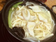 -丽虹云南过桥米线(兴工街店)
