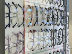 -潘多拉眼镜·蔡司依视路明月(潘家园店)