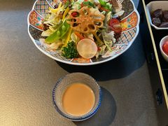 -铭牛烧肉·和牛海鲜自助(高新月牙湖店)