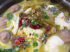 -周鱼小馆石锅酸菜鱼(活力汇店)