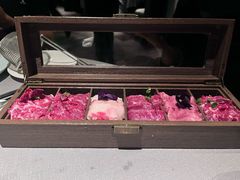-左庭右院鲜牛肉火锅黑金店(陆家嘴中心店)