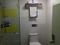 -7天酒店·大连星海公园黑石礁软件园店