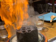 腊肉蜂窝煤-局气烤鸭·北京菜(前门店)