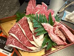 -铭牛烧肉·和牛海鲜自助(高新月牙湖店)