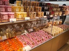 零售区-好利来(奥林匹克购物广场店)