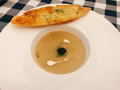 -武汉五月花大酒店(武昌火车站中南路地铁站店)