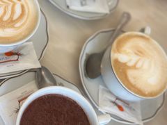 -Majestic Café