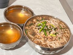 -正宗杨记普洱酸醋米线(总店)