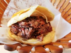 -闫家驴肉老店(华电一校店)