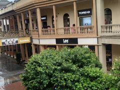 -王府井奥莱临潼小镇(临潼店)