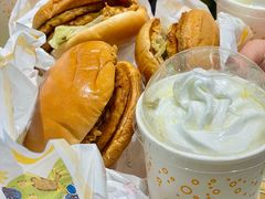 -麦当劳(SM城市广场店)