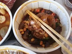 -老牌坊云南鱼豆花火锅(哈西万达店)